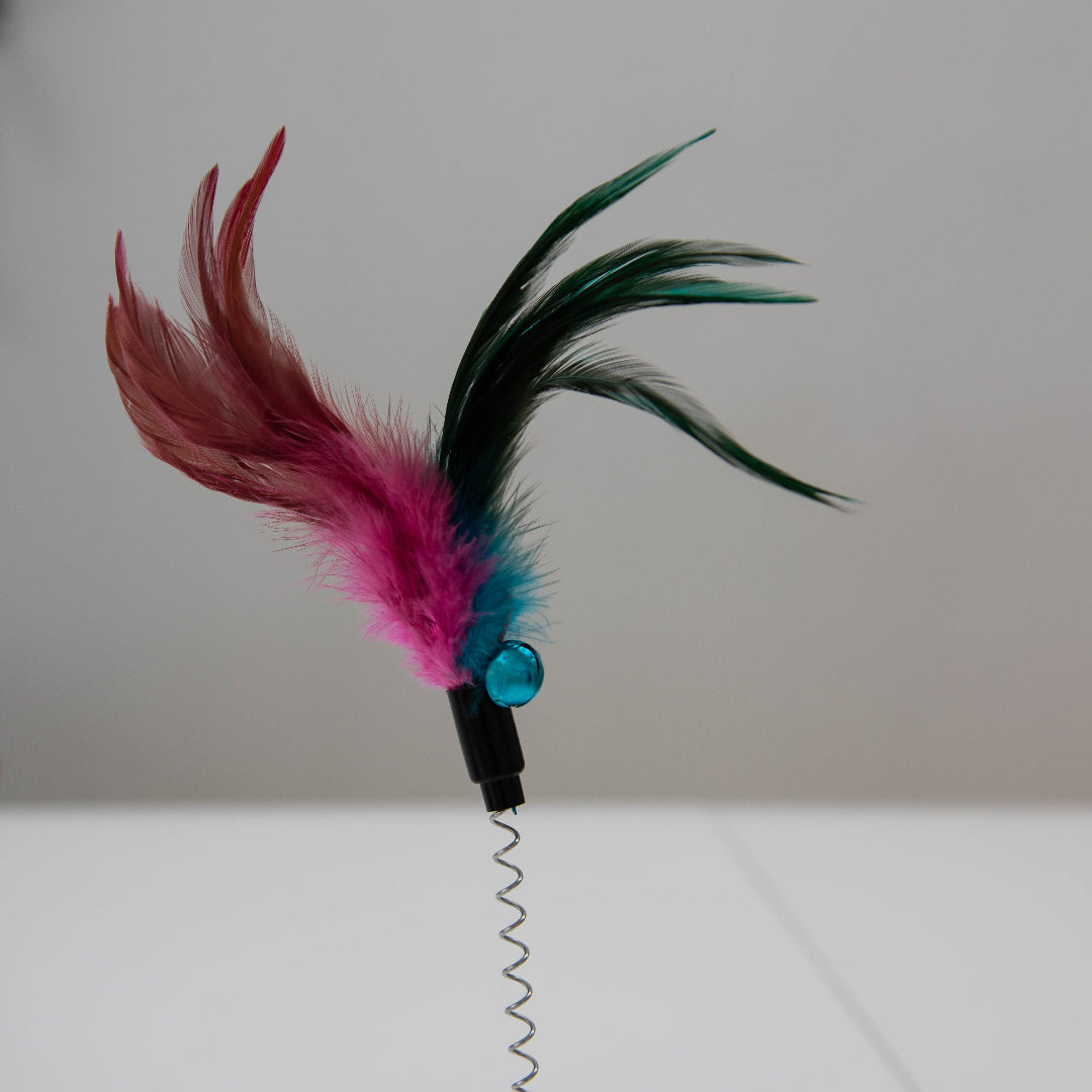 Flower Tower krabpaal van hout met speelcirkel, sisal en kippenveren