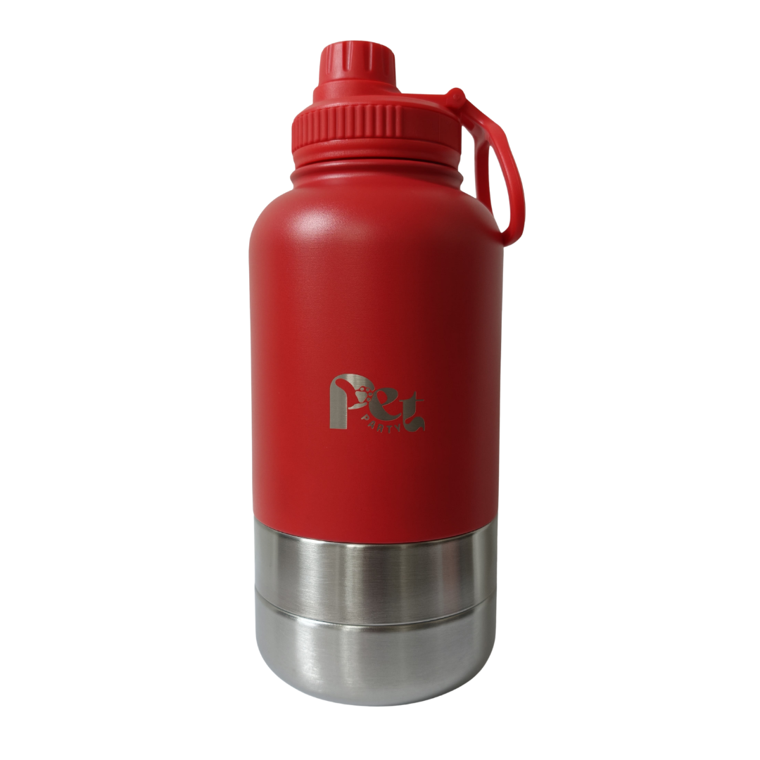 3-in-1 water drinkfles RVS rood voor onderweg. Met twee bakjes voor op pad. Te vullen met water en snacks.
