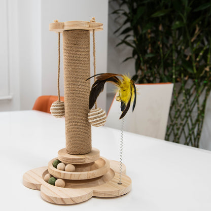 Flower Tower krabpaal van hout met speelcirkel, sisal en kippenveren