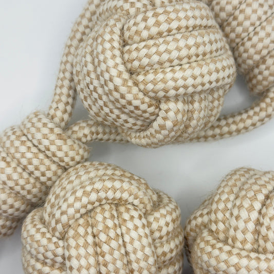 Hennep trektouw met bal van 45 cm voor honden, natuurlijk kauwspeelgoed