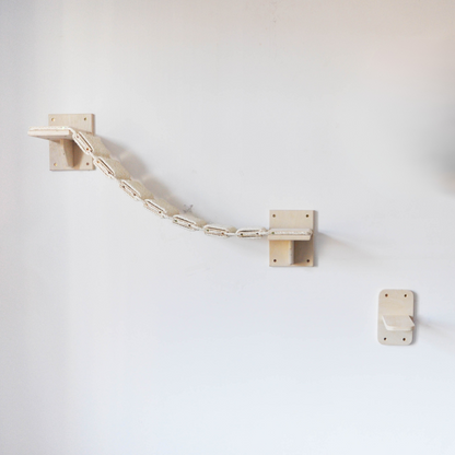 Kattenklimladder houten klimtrap voor katten aan de muur, met touwstructuur