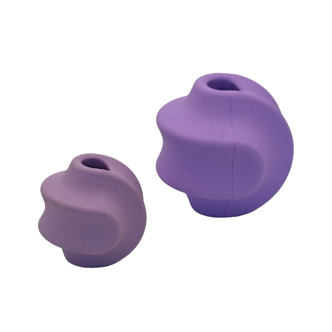 Snackbal Hond – Speelbal met Snoepjesopening – 70 mm – Blauw of Paars