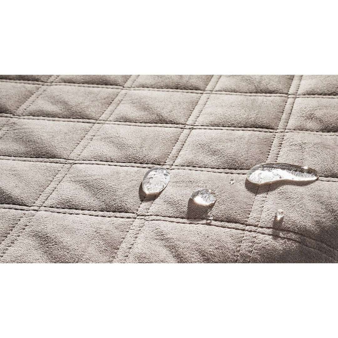 Taupekleurige fluwelen LABONI hondendeken – waterafstotend en duurzaam