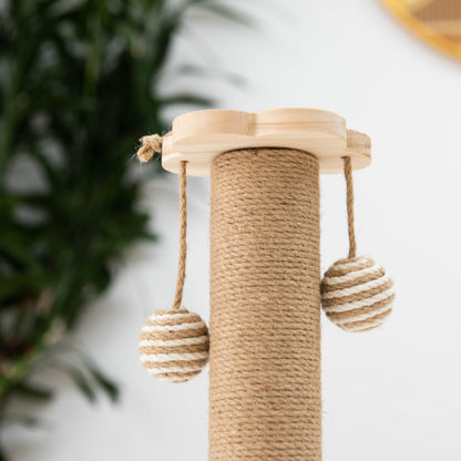 Flower Tower krabpaal van hout met speelcirkel, sisal en kippenveren